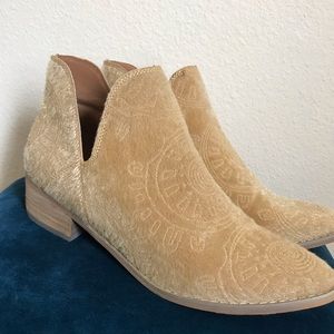 Mi.im slip on booties